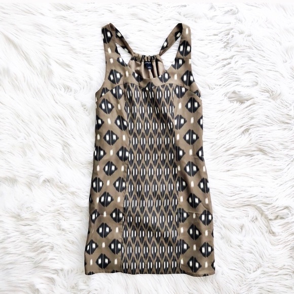 Banana Republic Dresses & Skirts - Banana Republic ikat print shift dress